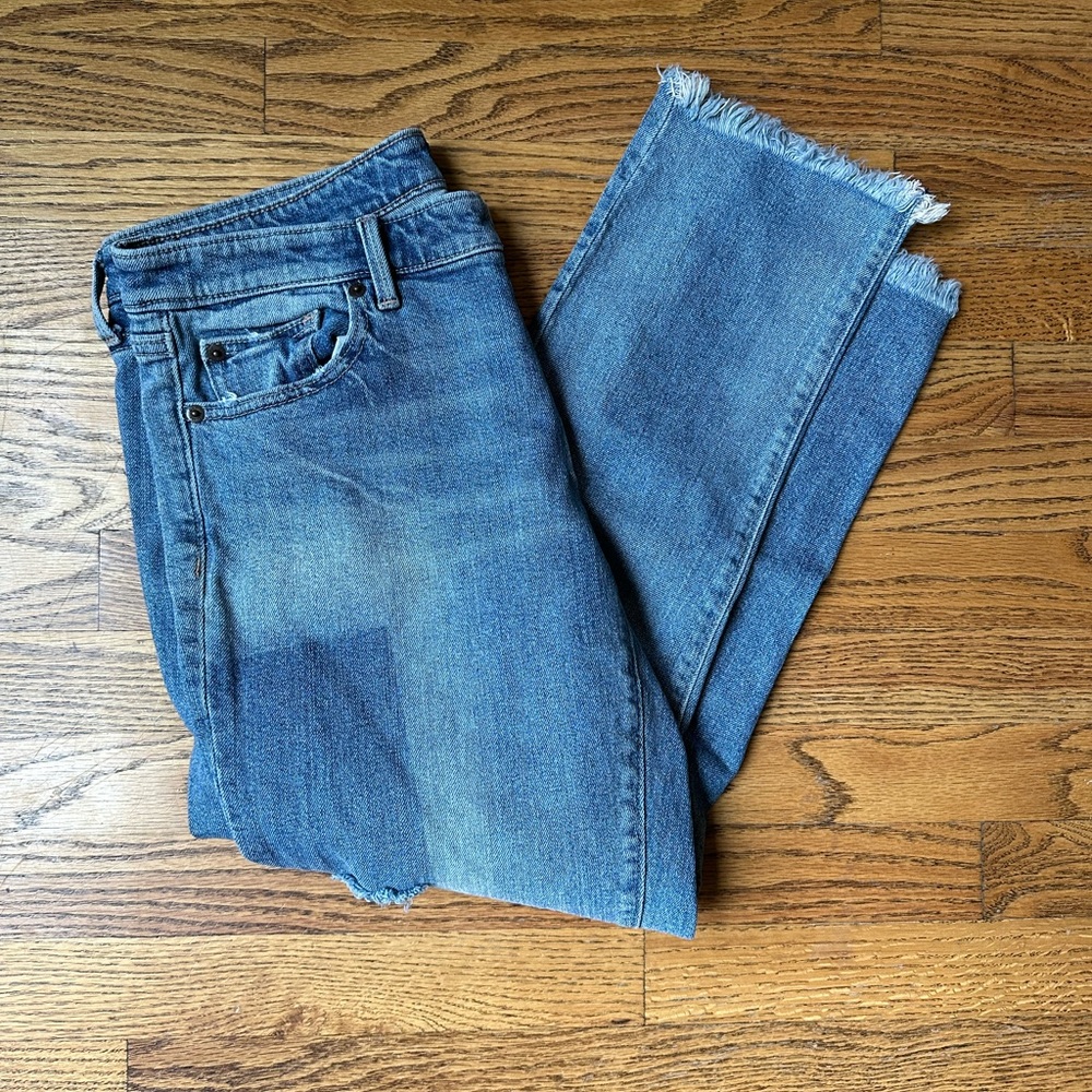 GAP GIRLFRIEND Jean.  size 28.